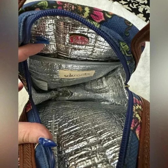 Sakroots Lunch Bag Thermal 9" x 4" x 7" Floral "True Love" Peace Insulated - Picture 7 of 14